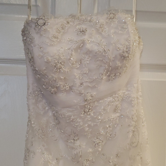 Dress - Picture 2 of 7